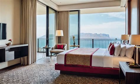 deluxe room vs standard room|Standard Room vs Deluxe Room: Understanding the Differences .
